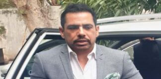 ROBERT VADRA 