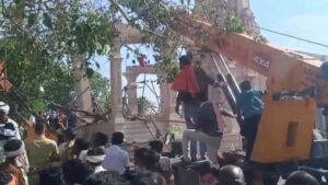 mmm PARBHANI TEMPLE ACCIDENT