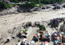 Nepal floods : नेपाल बाढ़ में 105 भारतीयों समेत सैकड़ों लापता, बिहार-यूपी के 10 जिलों में अलर्ट; हेल्पलाइन नंबर जारी Nepal floods