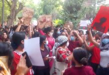 KALKAJI GANG RAPE CASE : कालकाजी गैंगरेप मामले को लेकर छात्राओं का प्रदर्शन, कहा- महिला सुरक्षा के लिए पुलिस उठाए ठोस कदम KALKAJI GANG RAPE CASE